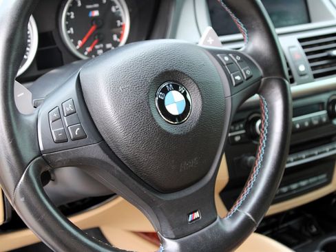 Used 2012 BMW X5 M image 32