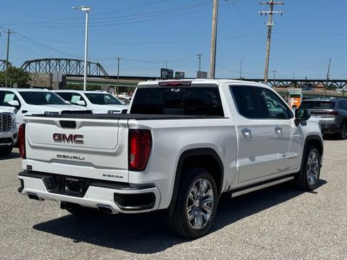 Used 2025 GMC Sierra 1500 Denali w/ Denali Reserve Package AWD/4WD image 6