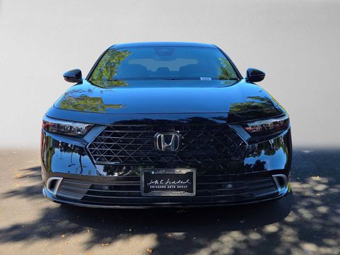 Used 2023 Honda Accord Touring image 8