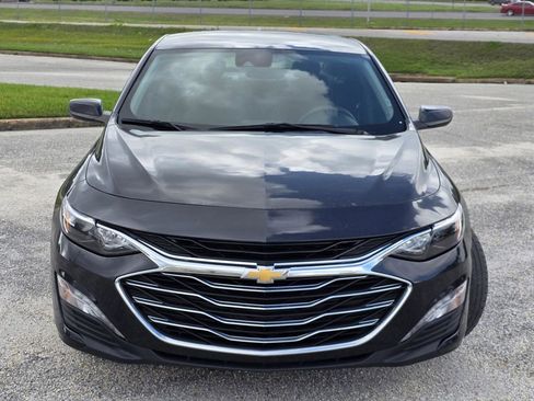 Used 2023 Chevrolet Malibu LT image 2