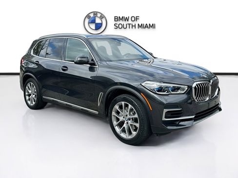 Certified 2023 BMW X5 sDrive40i w/ Executive Package image 1