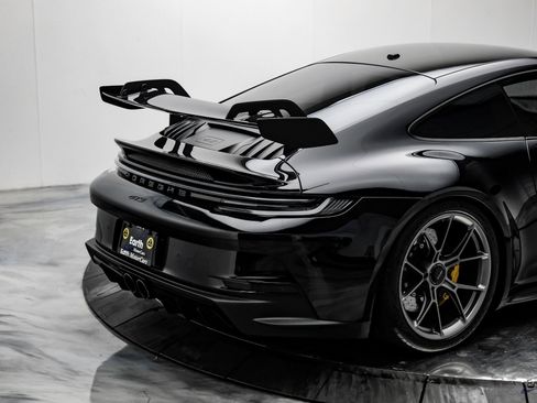 Used 2022 Porsche 911 GT3 image 16