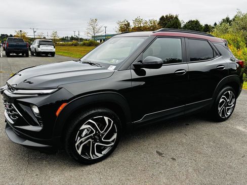 Used 2024 Chevrolet TrailBlazer RS w/ Convenience Package image 3