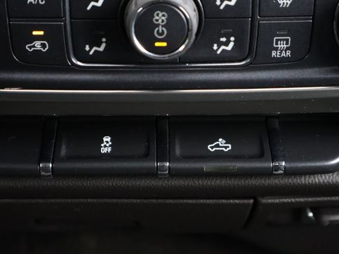 Certified 2018 Chevrolet Silverado 1500 LT w/ All Star Edition AWD/4WD image 24
