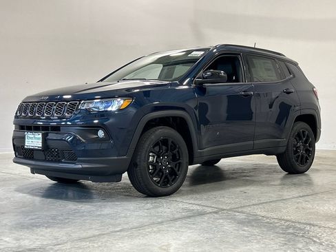 New 2026 Jeep Compass Latitude AWD/4WD image 2