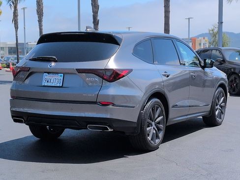 Used 2025 Acura MDX A-Spec AWD/4WD image 9