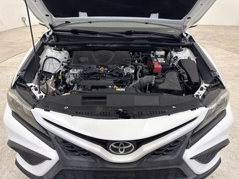 Used 2021 Toyota Camry SE image 28