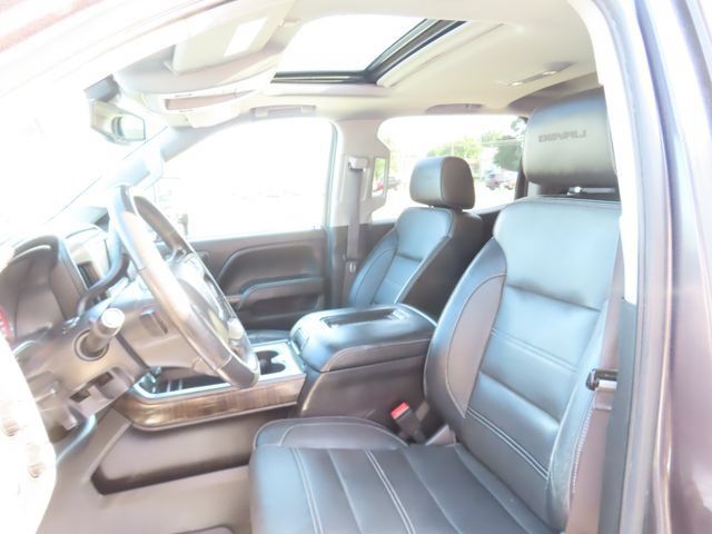 Used 2016 GMC Sierra 2500 Denali w/ Duramax Plus Package AWD/4WD image 19