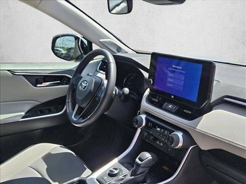 Used 2023 Toyota RAV4 XLE Premium AWD/4WD image 9