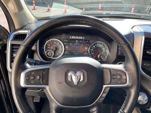 Used 2024 RAM 2500 Laramie image 32