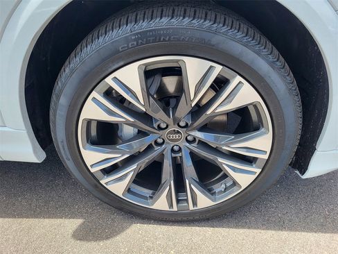 New 2025 Audi Q8 Prestige image 16