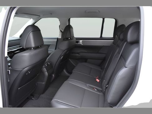 New 2026 Hyundai Santa Fe SEL FWD image 11