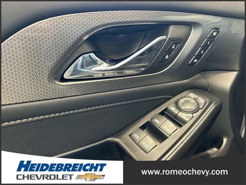 Certified 2023 Chevrolet Traverse Premier image 12