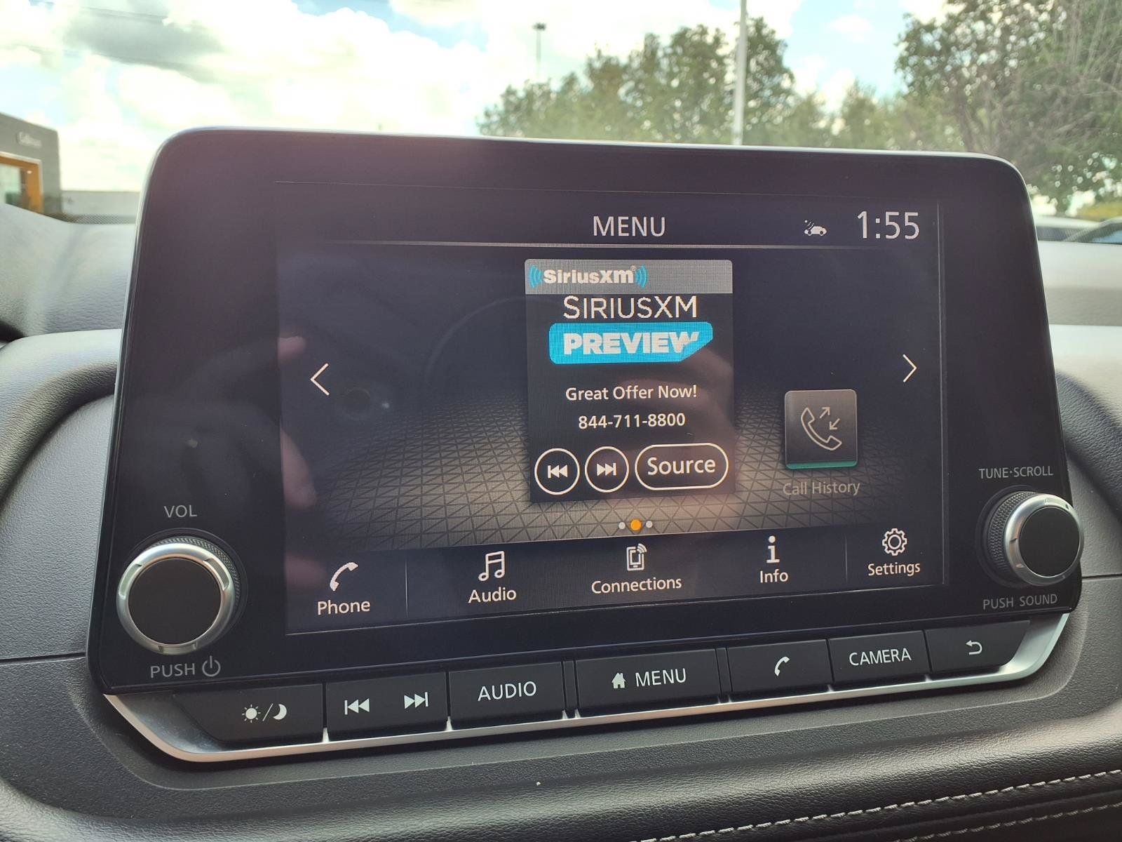 Used 2024 Nissan Rogue SV FWD image 6