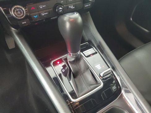 Used 2022 Jeep Compass Latitude image 17