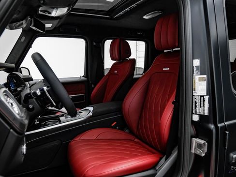 Used 2026 Mercedes-Benz G 63 AMG G 63 AMG 4MATIC Interior Pac image 37
