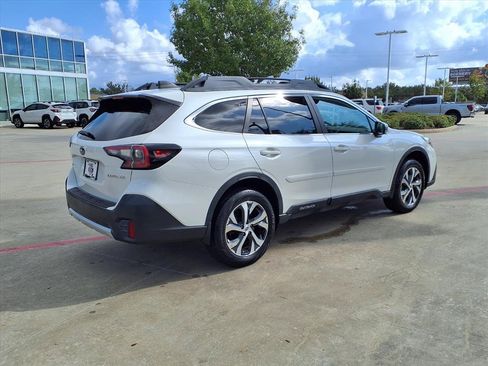 Used 2021 Subaru Outback Limited image 23