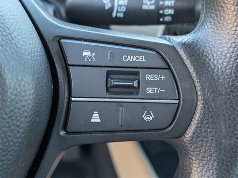 Used 2025 Honda HR-V LX image 19