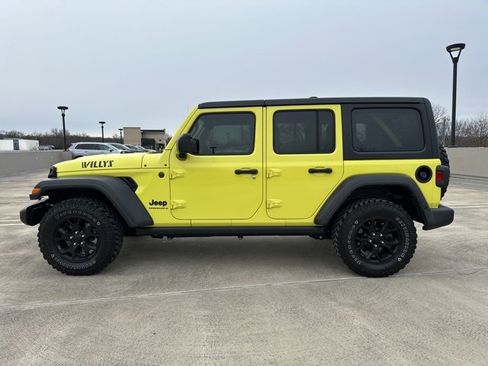 Used 2023 Jeep Wrangler Willys image 4