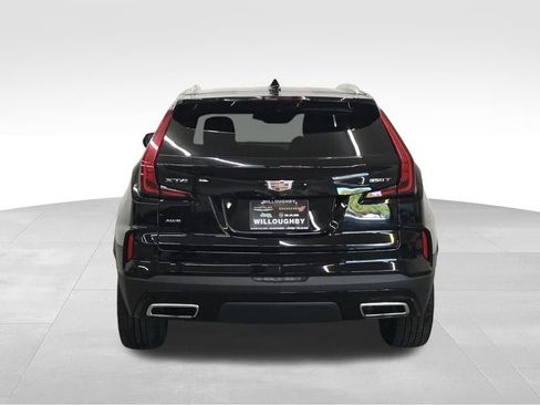 Used 2025 Cadillac XT4 Premium Luxury image 7