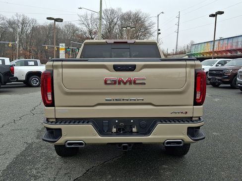 Used 2023 GMC Sierra 1500 AT4 w/ AT4 Premium Package image 5