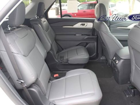 New 2026 Ford Explorer Active image 9