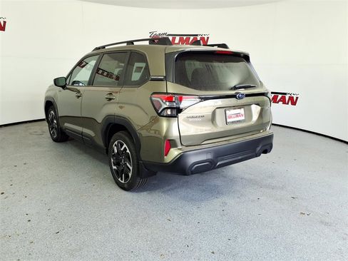 New 2026 Subaru Forester Premium image 3