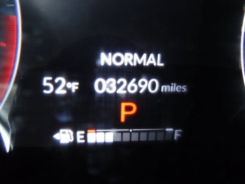 Used 2023 Honda HR-V LX image 35