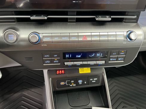 New 2026 Hyundai Kona Limited FWD image 12