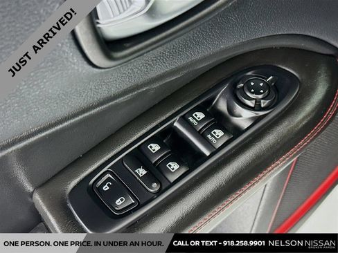 Used 2019 Jeep Compass Trailhawk AWD/4WD image 17