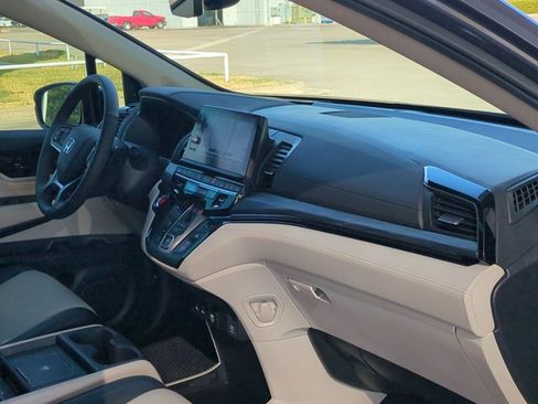 Certified 2026 Honda Odyssey Elite image 25
