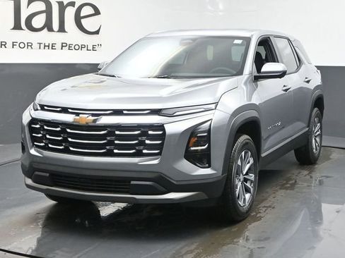New 2026 Chevrolet Equinox LT w/ Safety and Technology Package FWD image 7