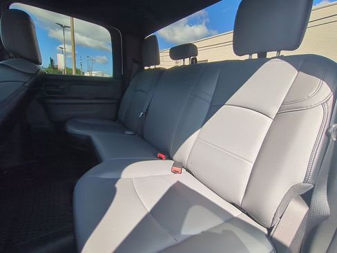 Used 2023 RAM 2500 Tradesman w/ Chrome Appearance Group image 25