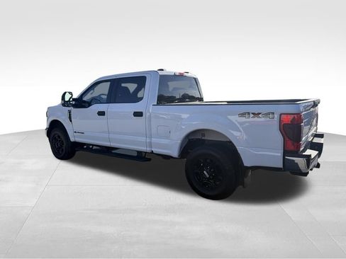 Used 2021 Ford F250 XLT AWD/4WD image 3
