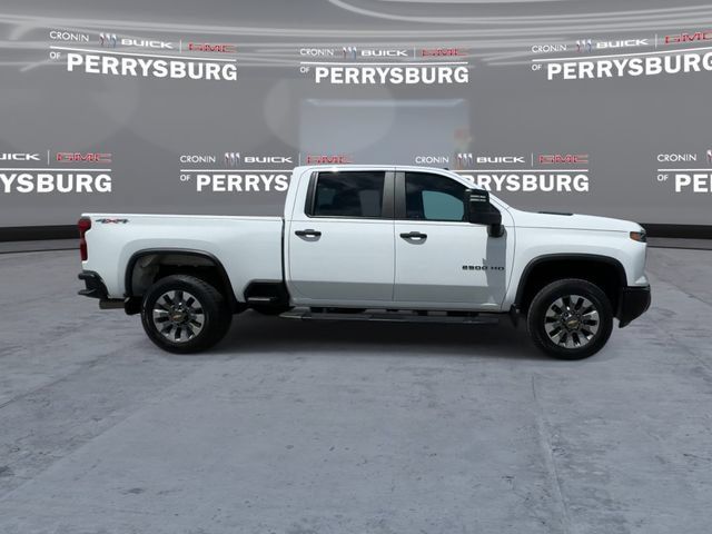 Used 2024 Chevrolet Silverado 2500 Custom w/ Custom Value Package AWD/4WD image 9
