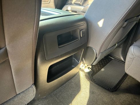 Used 2016 Chevrolet Silverado 1500 LT image 32