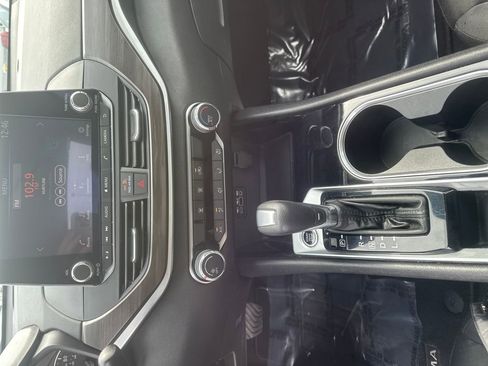 Used 2024 Nissan Altima 2.5 SV image 13