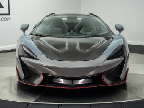 Used 2018 McLaren 570S Spider RWD image 17