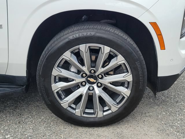 Certified 2025 Chevrolet Tahoe High Country AWD/4WD image 6