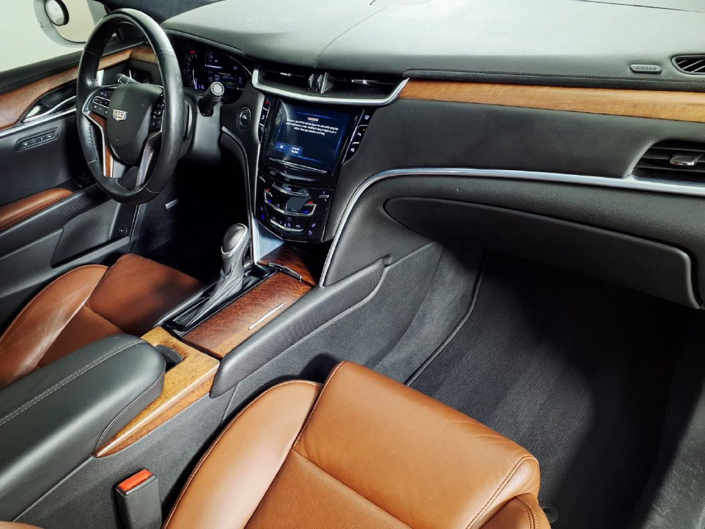 Used 2017 Cadillac XTS Luxury FWD image 13