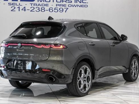 Used 2024 Alfa Romeo Tonale Veloce AWD/4WD image 12