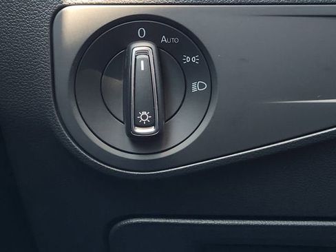 Used 2024 Volkswagen Tiguan Wolfsburg Edition image 23