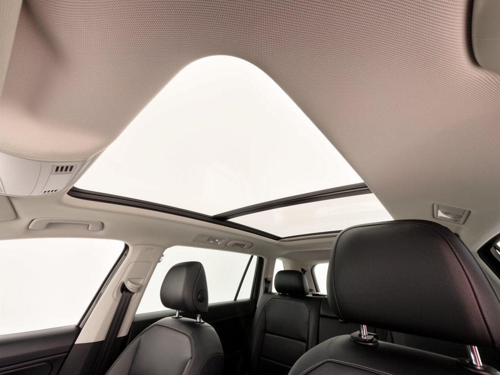 Used 2019 Volkswagen Tiguan S FWD image 27