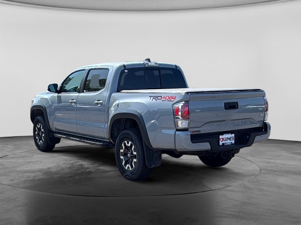 Used 2021 Toyota Tacoma TRD Sport AWD/4WD image 8
