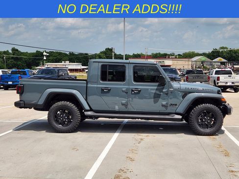 New 2026 Jeep Gladiator Sport AWD/4WD image 7