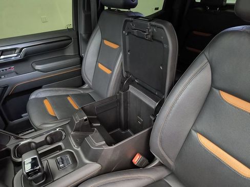 Used 2024 GMC Sierra 1500 AT4 w/ AT4 Preferred Package AWD/4WD image 29
