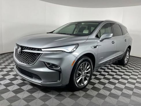 Used 2023 Buick Enclave Avenir w/ Avenir Technology Package FWD image 6