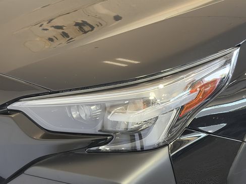 Used 2023 Subaru Outback Touring XT w/ Tech Package 3 AWD/4WD image 10