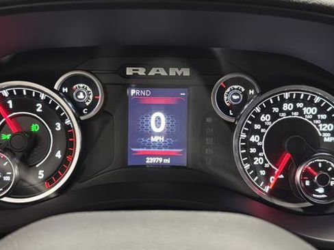 Used 2022 RAM 2500 Big Horn w/ Night Edition AWD/4WD image 16