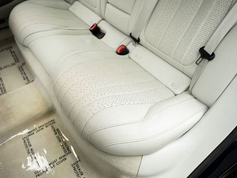 Used 2022 Mercedes-Benz EQS 580 4MATIC Sedan image 41